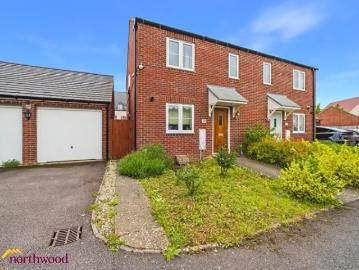 3 Bedroom Semi Detached House To Rent In Swift Drive, Bodicote, OX15