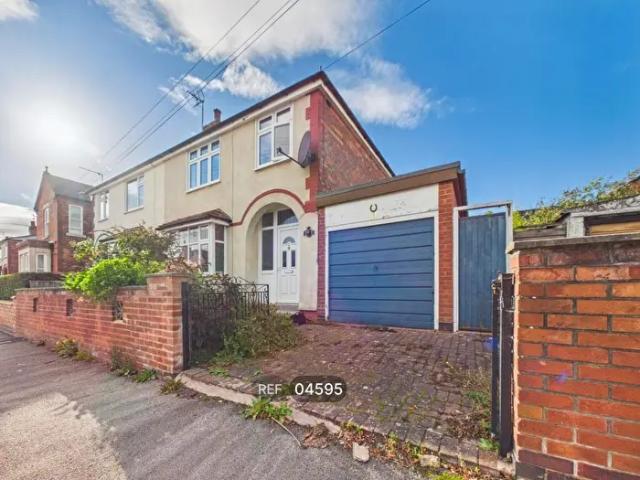 3 Bedroom Semi Detached House To Rent In Sandford Road, Nottingham, NG3
