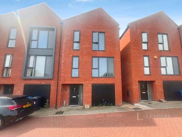 3 Bedroom Semi Detached House To Rent In Somerset Close, Derby, Derbyshire, DE22