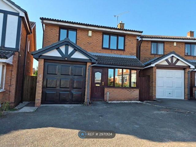 3 Bedroom Semi Detached House To Rent In Tewkesbury Drive, Bedworth, CV12