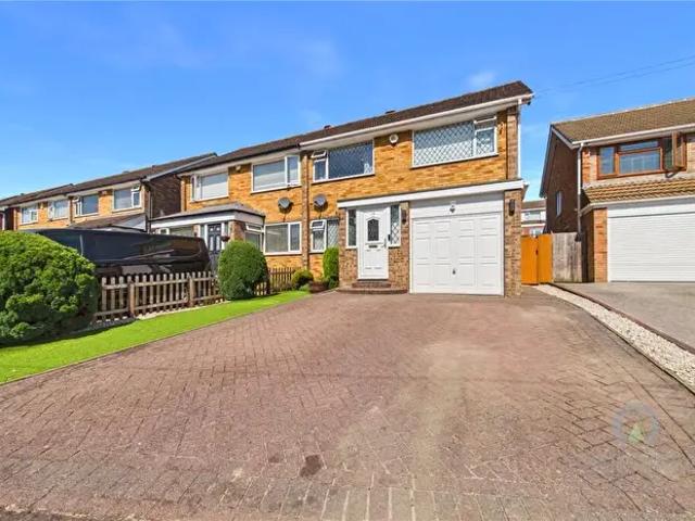 3 Bedroom Semi Detached House To Rent In Thruxton Drive, Northampton, Northamptonshire, NN3