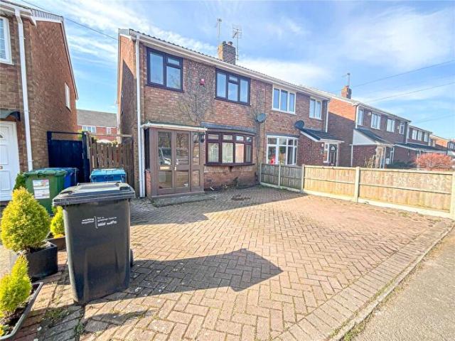 3 Bedroom Semi Detached House To Rent In Tolman Drive, Tamworth, B77