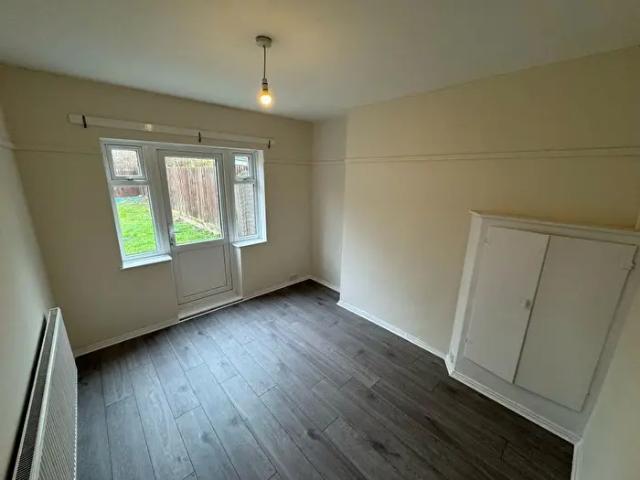 3 Bedroom Semi Detached House To Rent In Tollemache Avenue, Leicester, LE4
