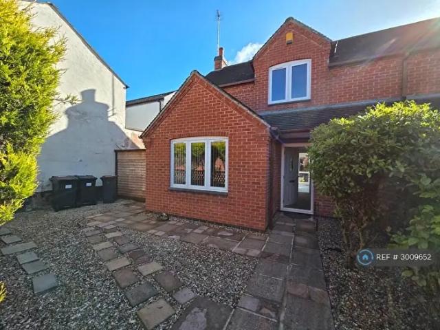3 Bedroom Semi Detached House To Rent In Union Passage, Ashby De La Zouch, LE65
