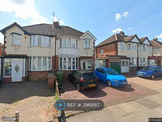 3 Bedroom Semi Detached House To Rent In Valley Road, Solihull, B92