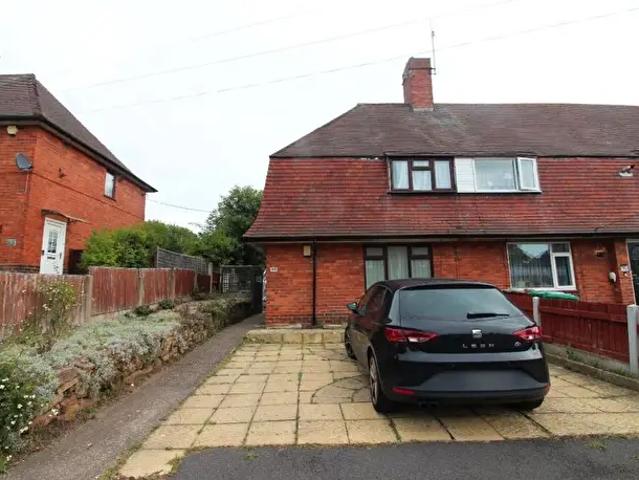 3 Bedroom Semi Detached House To Rent In Ventnor Rise, Nottingham, NG5