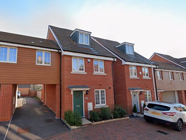 3 Bedroom Semi Detached House To Rent In Veritas Grove, Leighton Buzzard, Central Bedfordshire, LU7