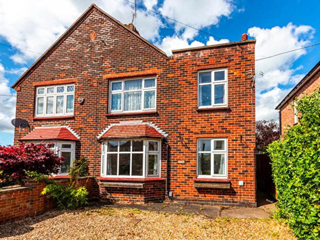 3 Bedroom Semi Detached House To Rent In Wharf Road, Higham Ferrers, NN10