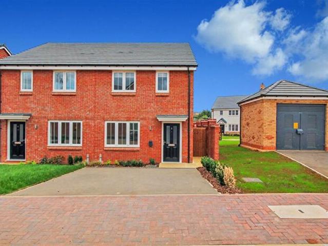 3 Bedroom Semi Detached House To Rent In, Wheatsheaf Close, Wellingborough, NN8