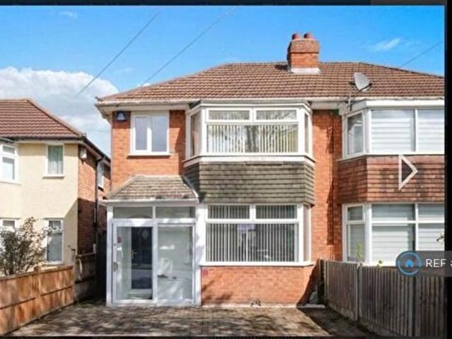 3 Bedroom Semi Detached House To Rent In Whitecroft, Sheldon, Birmingham, B26