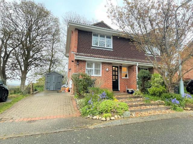 3 bedroom semi detached house to rent