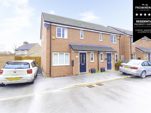 3 bedroom Semi detached house to rent