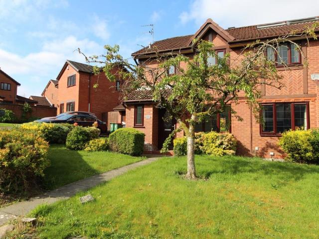 3 bedroom semi detached house to rent