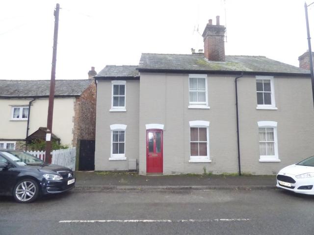 3 bedroom semi detached house to rent