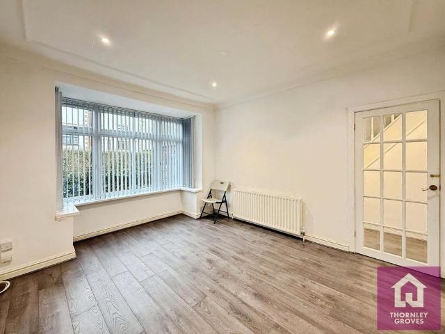 3 bedroom semi detached house to rent