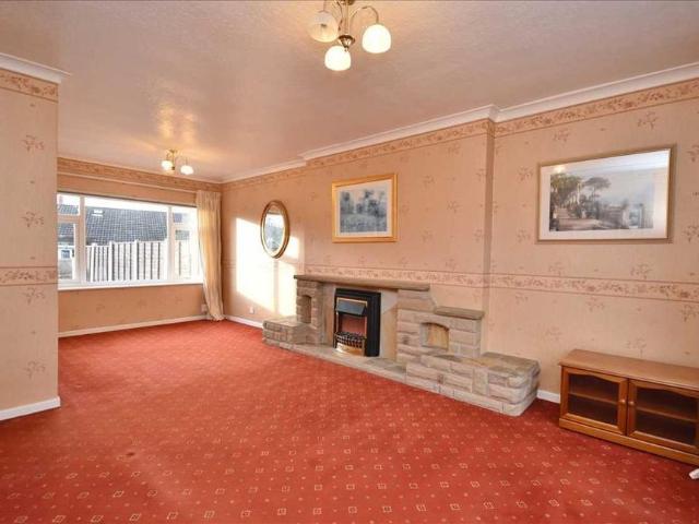 3 bedroom semi detached house to rent