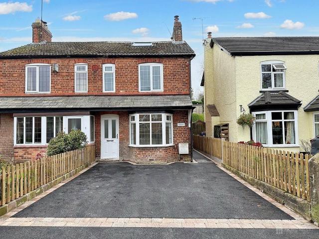 3 bedroom semi detached house to rent