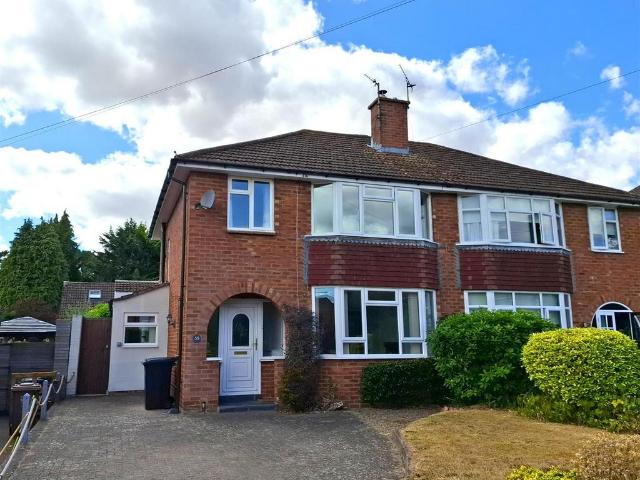 3 bedroom semi detached house to rent