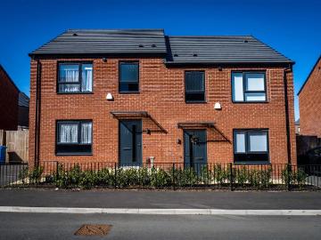 3 bedroom semi detached house to rent