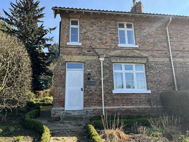 3 bedroom semi detached house to rent