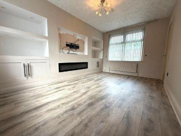 2 bedroom semi detached house to rent