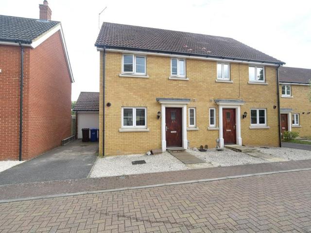 3 bedroom semi detached house to rent