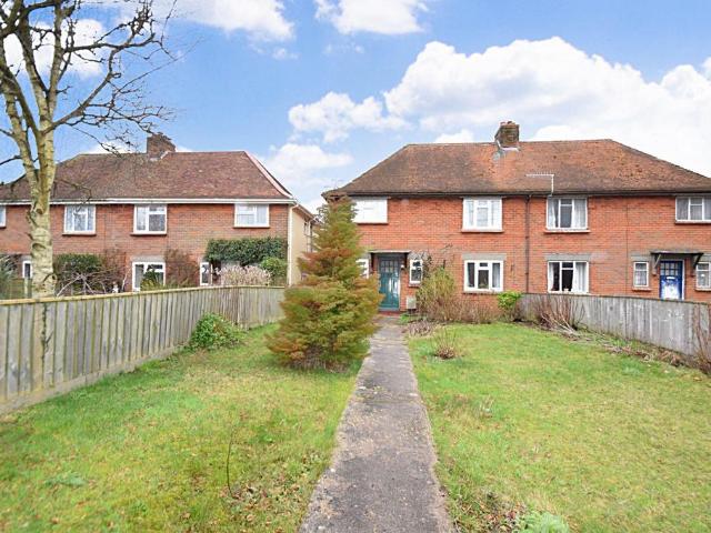 3 bedroom semi detached house to rent