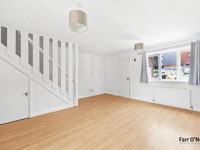 3 bedroom semi detached house to rent