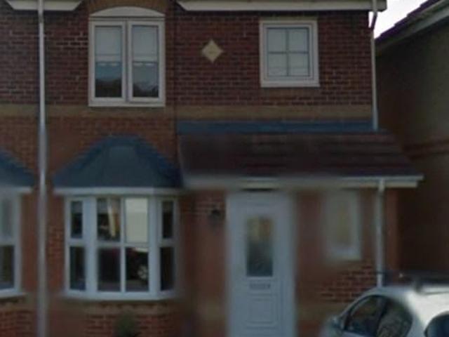 3 bedroom semi detached house to rent