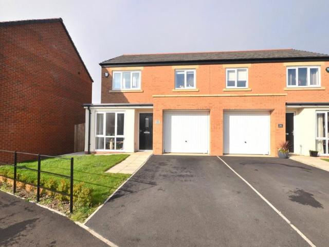 3 bedroom semi detached house to rent