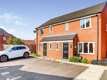 3 bedroom semi detached house to rent