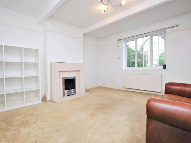 3 bedroom semi detached house to rent