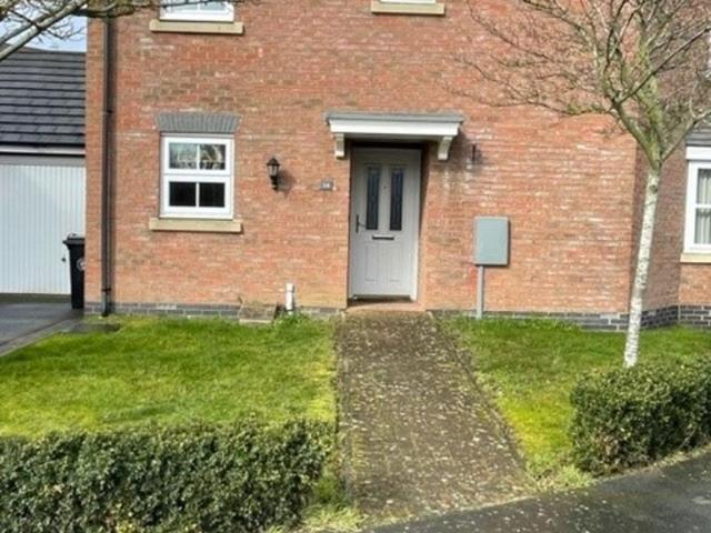 3 bedroom semi detached house to rent