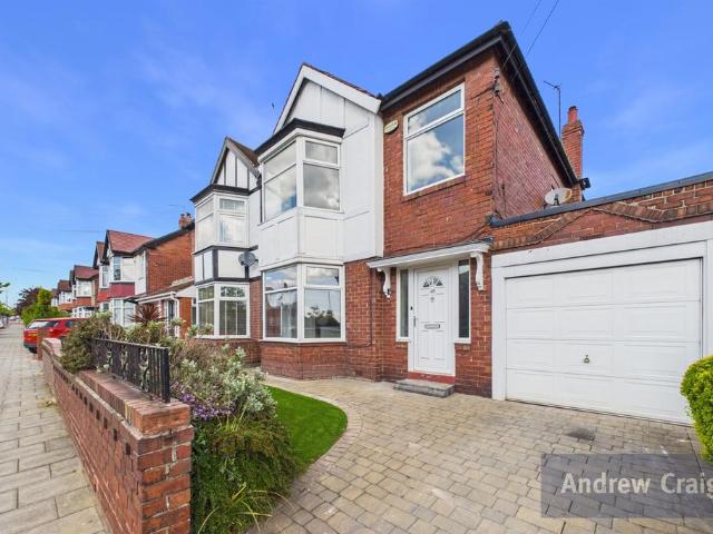 3 bedroom semi detached house to rent