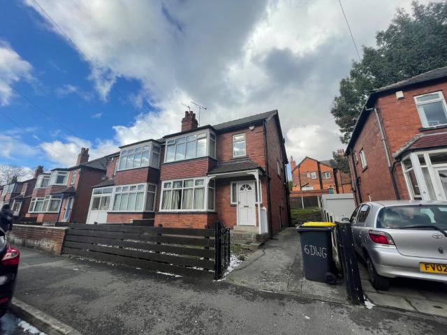 3 bedroom semi detached house to rent