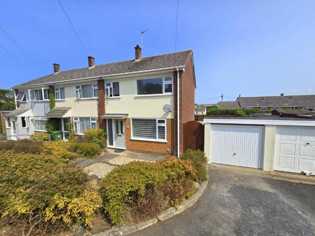 3 bedroom semi detached house to rent