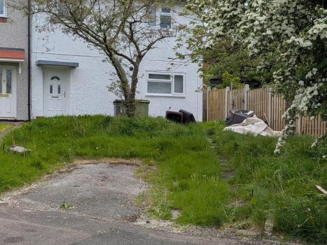 3 bedroom semi detached house to rent