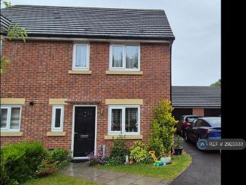 3 bedroom semi detached house to rent