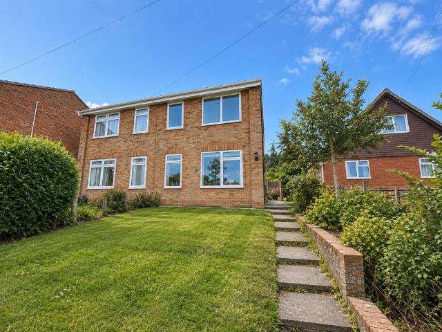 3 bedroom semi detached house to rent