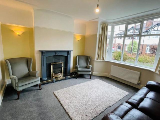 3 bedroom semi detached house to rent