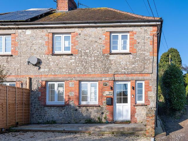 3 bedroom semi detached house to rent