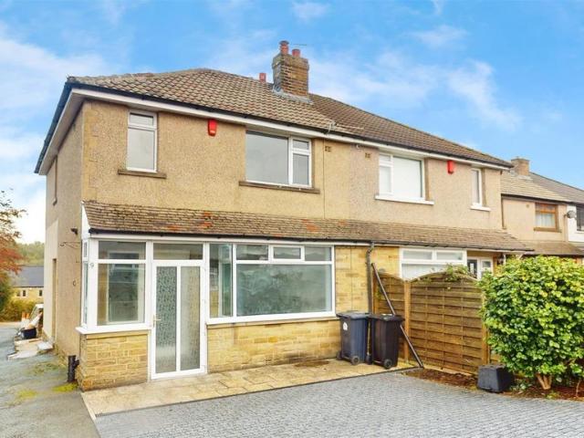 3 bedroom semi detached house to rent