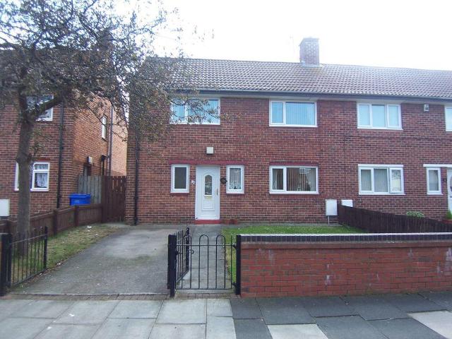 3 bedroom semi detached house to rent
