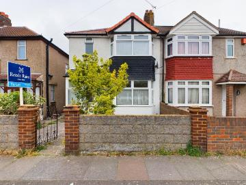 3 bedroom semi detached house to rent