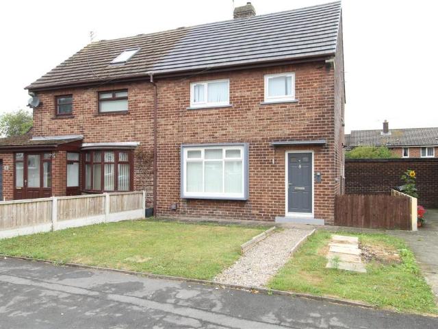 3 bedroom semi detached house to rent