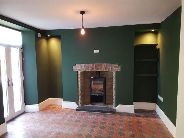 3 bedroom semi detached house to rent