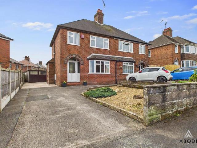 3 bedroom semi detached house to rent