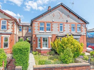 3 bedroom semi detached house to rent