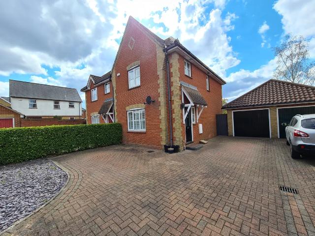 3 bedroom semi detached house to rent