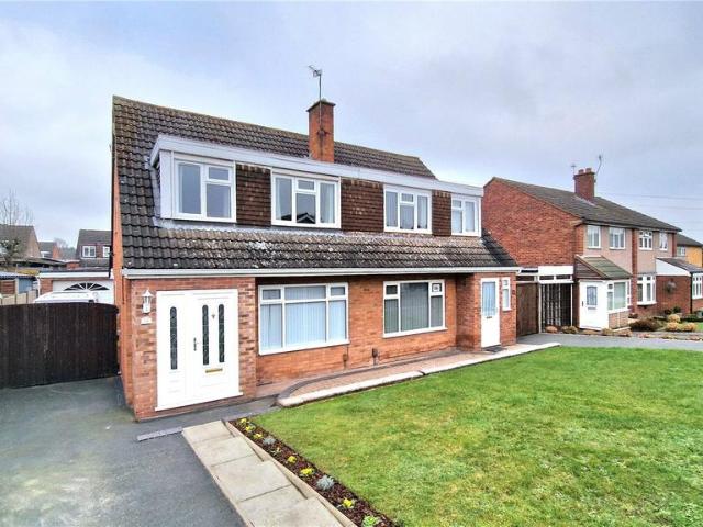 3 bedroom semi detached house to rent